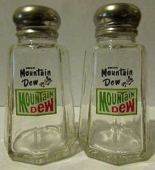 Charming Set Of 2 Mountain Dew Hillbilly Salt And Pepper Shakers