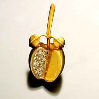 Unique 18k Yellow Gold Apple Pendant With Slice Of Diamonds