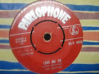 Record 7” Single The Beatles Love Me Do 45 - R 4949 5232