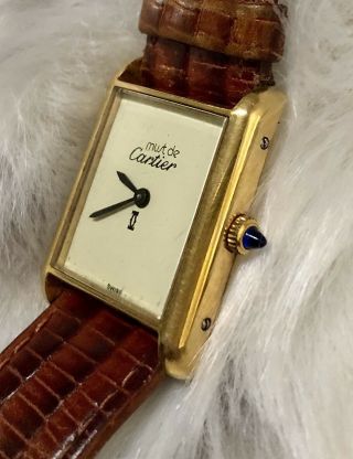 Must de Cartier ladies Gold tone Vintage watch With Blue Stone Stem 3