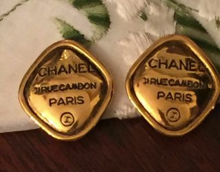 Authentic Chanel 31 Rue Camdon Coco Gold Earrings Clip - On Vintage Cc Logo