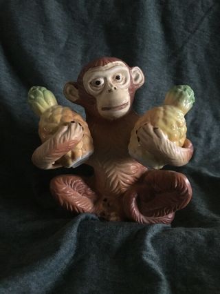 Vtg Dee Bee Co - Hand Painted Salt & Pepper Set - Monkey With Pineapples - Japan