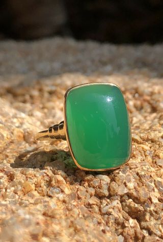Antique Victorian 14k Yellow Gold & Natural Green Chrysoprase Cabochon Ring