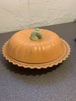 Oggi Pumpkin Pie Plate With Lid