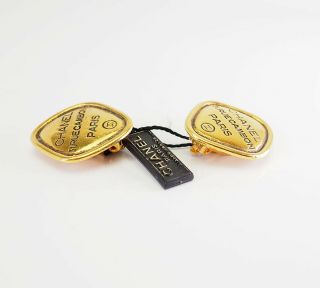 Vintage Chanel 31 Rue Cambon Paris gold tone clip on earrings with Tag 2