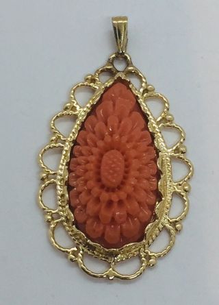 Vintage 14k Yellow Gold Carved Red Coral Flower Pendant