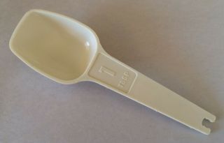 Vintage Tupperware Replacement Measuring Spoon 1 Tbsp Opaque Off - White (?)