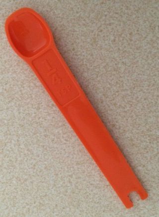 Vintage Tupperware Replacement Measuring Spoon 1/4 Tsp Tangerine