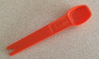 Vintage Tupperware Replacement Measuring Spoon 1/2 Tsp Tangerine (bright Orange)