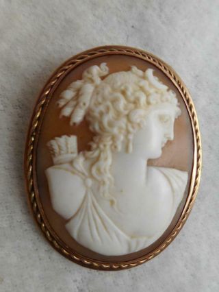 Late Victorian Carved Shell Diana The Huntress Cameo & 14k Yellow Gold Frame Pin