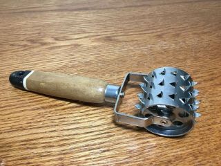 Rare Vintage Rolling Meat Tenderizer With Wood Handle 7 "