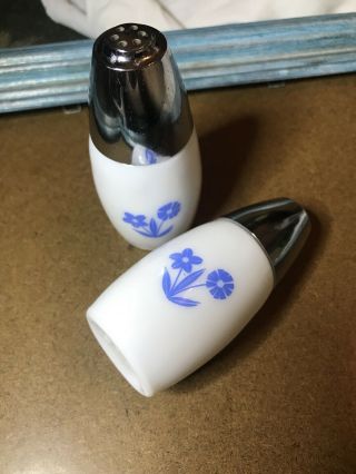 Vintage Gemco Milk Glass Blue Daisy Cornflower Salt & Pepper Shakers shiny lids 3