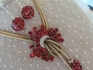 Vintage Crown Trifari Ruby Red Rhinestone Lariat Necklace & Earrings Set Wow