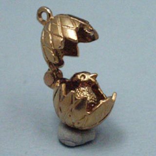 14k Gold Vintage Easter Egg With Chick Charm Opens