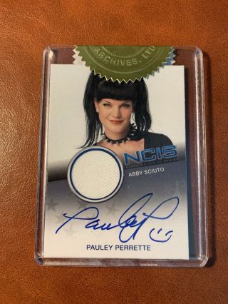 Pauley Perrette Ncis Autograph Auto Signed Costume Patch Abby Sciuto Card