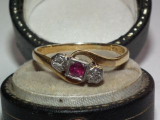 Solid 750 18ct Gold & Platinum Natural Ruby & Diamond Ring,