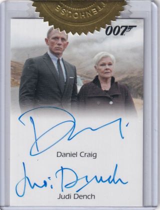 James Bond Archives 2014 Gold Seal - Craig And Dench Dual Autograph Card