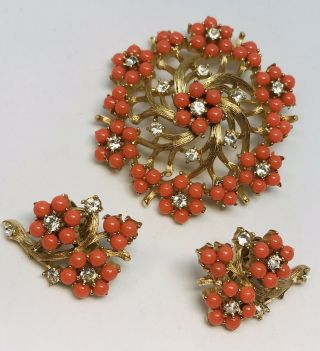 Vintage Signed Crown Trifari Coral And Gold Tree Of Life Pin Set