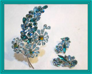 Sherman Teal & Sky Blue - Figural Triple Flower & Leaf Cluster Brooch Set Nr