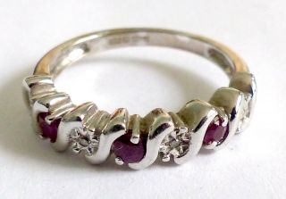 A Vintage Sheffield Hallmarked 9ct White Gold Ring With Rubies & Diamonds