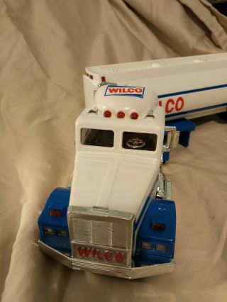 Collectable Toy Trucks Wilco Gasoline Tanker With Lights & Sound