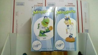 Two Vintage Muppets La Dodger Stadium Exclusive Set Miss Piggy & Kermit Bobblehe