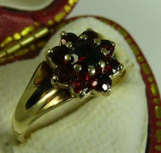 Vintage 1969 9ct Gold Uk H/m Garnet Cluster Ring - Sz K1/2 - 2.  5 Grams