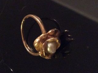 14k Scrap Gold Flower Ring,  Pearl,  5.  5 Grams 14k Scrap,