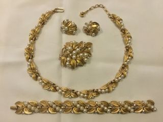 Trifari Set Necklace Bracelet Earrings Brooch Faux Pearl Gold Tone Set Rhineston