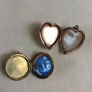Vintage Antique 9ct Gold Front and Back Heart Round Lockets 6.  33g Engraved 2