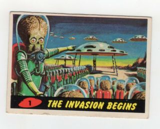 1962 Topps Mars Attacks Card 1 The Invasion Begins