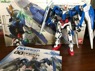 Bandai Gundam 00 Raiser 1/60 Perfect Grade Pg Model Kit (completed Model)