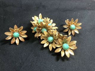 Miriam Haskell Gilt Baroque Green Peking Glass Flower Cluster Brooch & Earrings 3