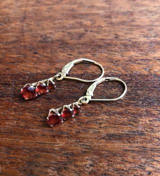 Estate Vintage 10k Rose Gold Garnet 3 Stone Hook Latch Dangle Drop Earrings
