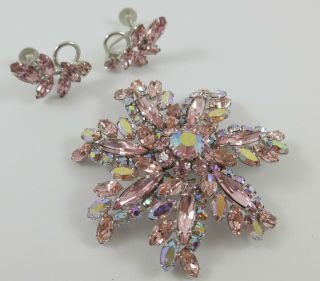 Pink Sherman Brooch And Earrings Set Flower Shape