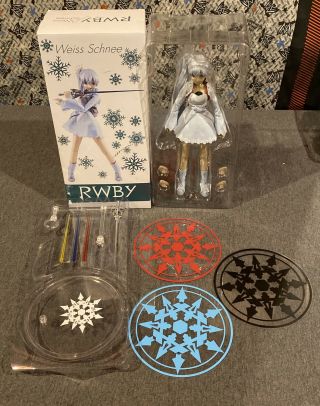 Official Rwby Limited Edition Weiss Schnee Figure 1/6 Scale By Threezero
