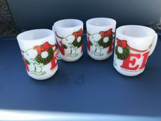 4 Vintage 1965 Anchor Hocking Fire King Snoopy W/wreath Noel Coffee Cups
