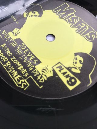 Misfits - 7” Vinyl Unofficial FAN CLUB - Evilive Fiend Club Edition. 2