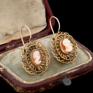 Antique Vintage Art Nouveau 14k Gold Etruscan Carved Conch Shell Cameo Earrings
