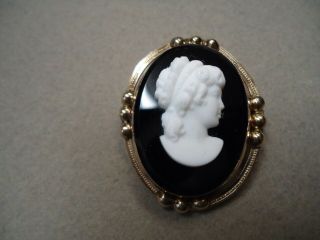 Victorian 12k Gold Filled Black Jet Glass White Lady Cameo Brooch Pin Pendant