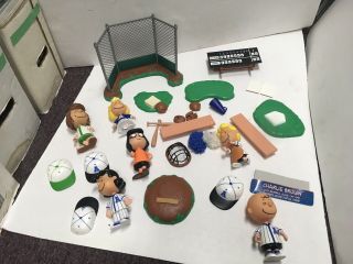 Memory Lane You’re An All Star,  Charlie Brown Baseball Peanuts Action Figures