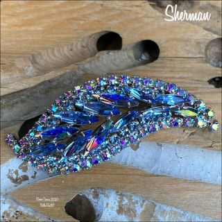 Sherman “paisley” Cluster Brooch Light Sapphire,  Light Sapphire Ab.
