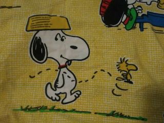 Vtg 1971 Peanuts Twin Sz Bed Spread Snoopy Charlie Brown Fabric Yellow Gang Euc