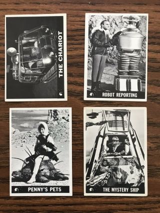 1966 TOPPS LOST IN SPACE (8) Different Trading Cards 3