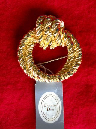 Nwt Christian Dior Vintage Gold Tone Wreath Brooch