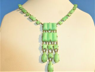 Gorgeous Vintage Art Deco Czech Green Glass Dangle Necklace On