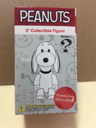 Peanuts Snoopy Gold Qee Figure Sdcc 2016 Limited Exclusive (dark Horse Comics)