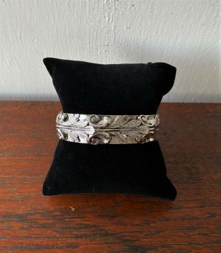 Vintage Signed Whiting & Davis Silver Repousse Hinged Cuff Bracelet