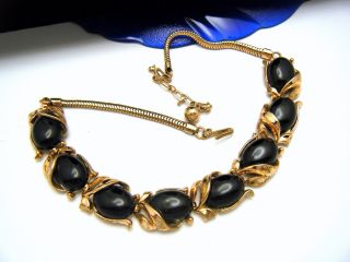 Vintage Crown Trifari Black Lucite Cabochons Necklace Gold Tone Snake Chain