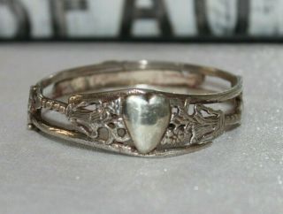 Heavy 28 G Victorian Antique Carved Sterling Silver Sweetheart Hinged Bracelet